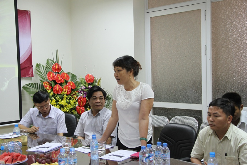 Đại diện chi bộ làng Phú Hạnh phát biểu